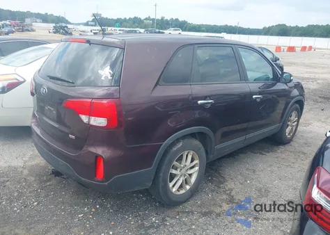 2015 Kia Sorento Lx z USA, uszkodzony, nr VIN 5XYKT3A62FG585798